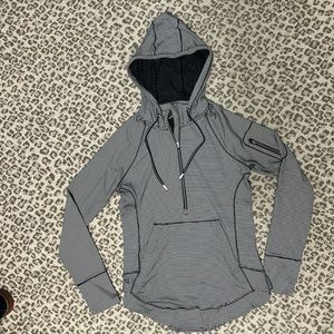 Athleta 1/4 quarter zip hoodie size XS